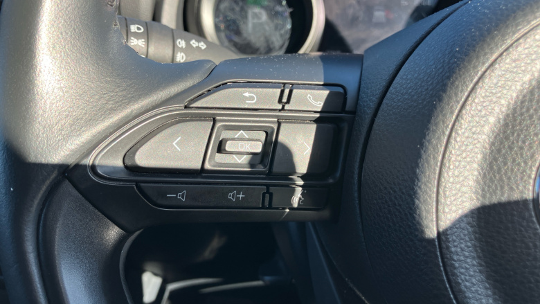 Toyota Yaris 1.5 Hybrid Design 5dr CVT Hybrid Hatchback